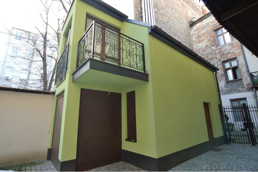 Kraków, Stare Miasto, Plac Matejki, Budynek wolnostojący /lokal w oficynie
