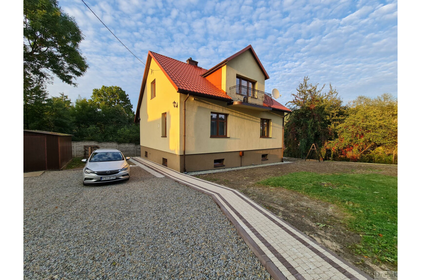 suski, Sucha Beskidzka, Centrum, Dom w centrum Suchej Beskidzkiej - 150m od Rynku