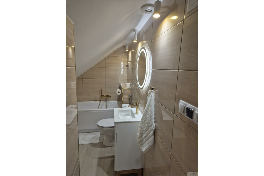 suski, Sucha Beskidzka, Centrum, Dom w centrum Suchej Beskidzkiej - 150m od Rynku