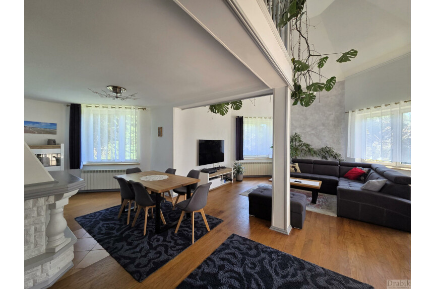 suski, Zembrzyce, Śleszowice, Unikatowy dom wśr&oacute;d zieleni Jezioro Mucharskie