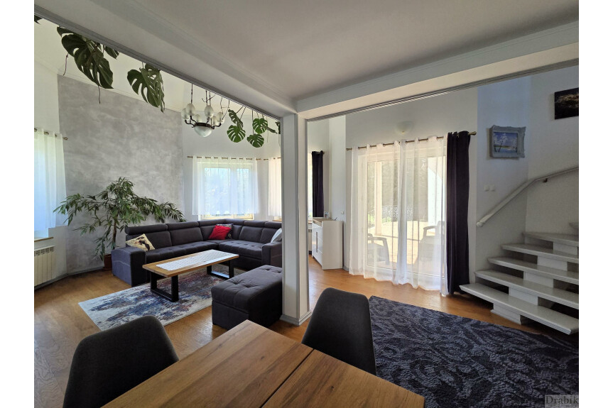 suski, Zembrzyce, Śleszowice, Unikatowy dom wśr&oacute;d zieleni Jezioro Mucharskie