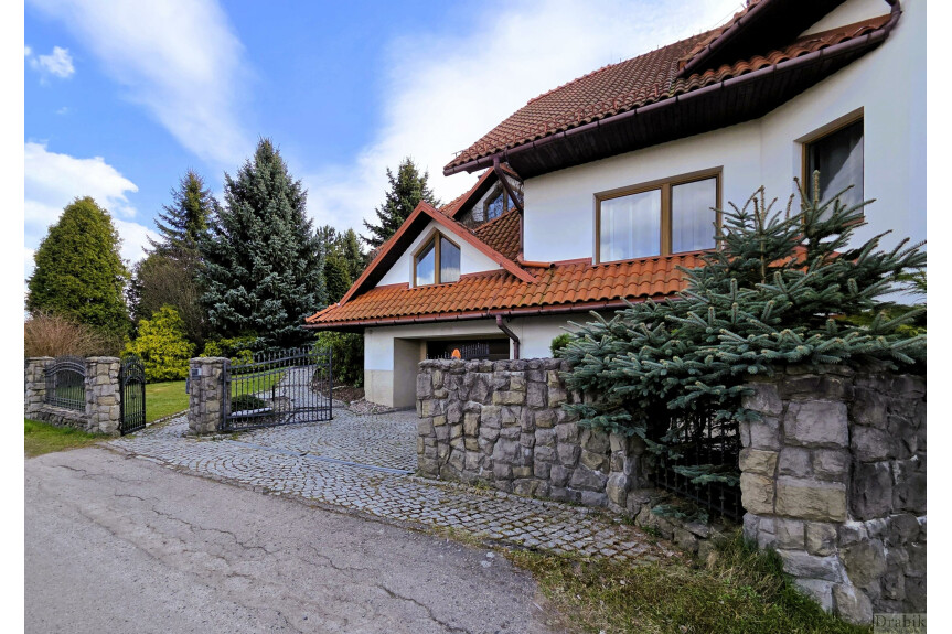 suski, Zembrzyce, Śleszowice, Unikatowy dom wśr&oacute;d zieleni Jezioro Mucharskie