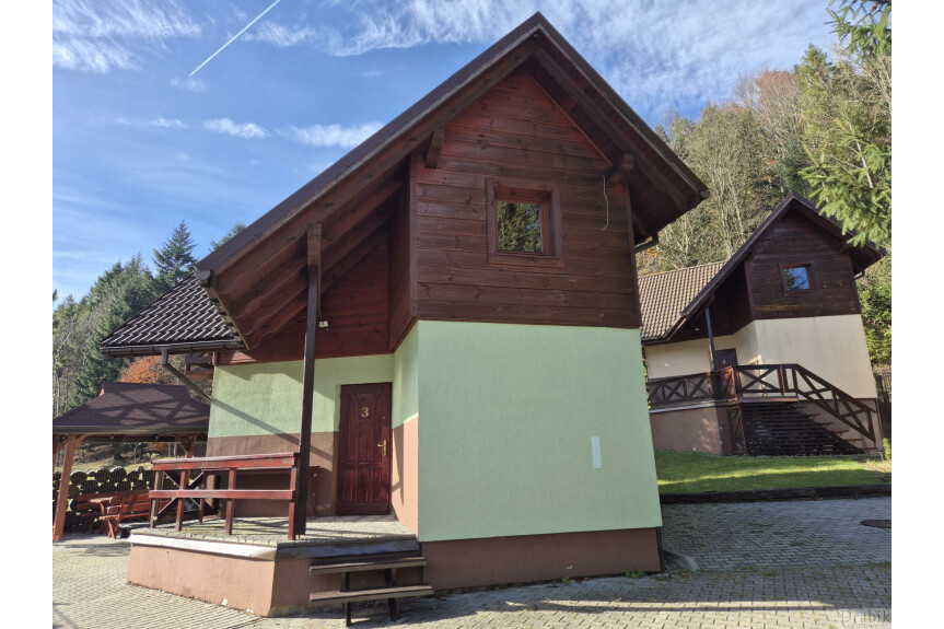 suski, Zawoja, Zawoja Mosorne, Dwa Domki letniskowe z widokiem na Babią G&oacute;rę