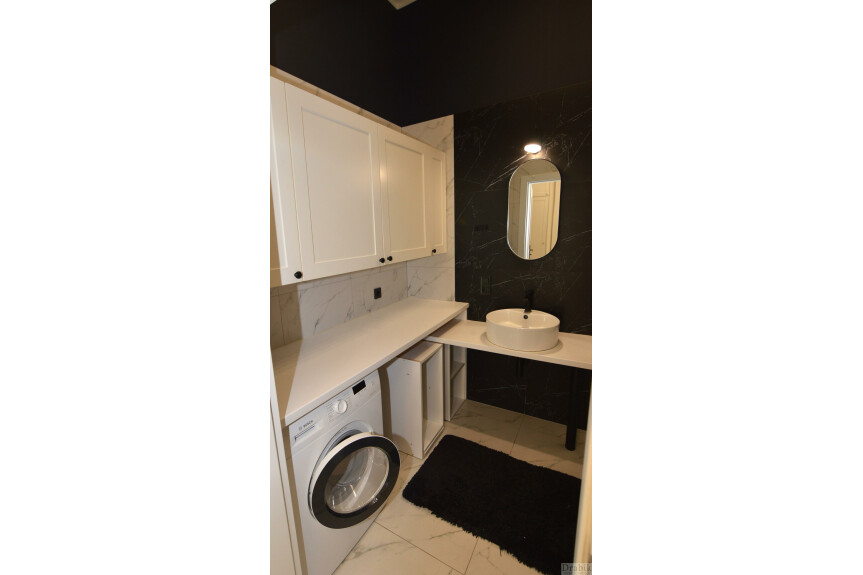 Krak&oacute;w, Stare Miasto, Podzamcze, 4-pokojowy apartament  obok Wawelu Stare Miasto For RENT