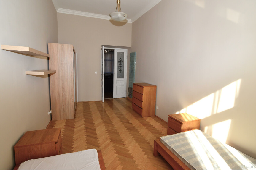 Krak&oacute;w, Stare Miasto, Podzamcze, 4-pokojowy apartament  obok Wawelu Stare Miasto For RENT