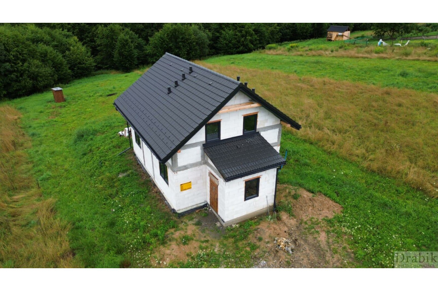 suski, Budz&oacute;w, Dom z widokiem na g&oacute;ry i las Budz&oacute;w 43km od Krakowa