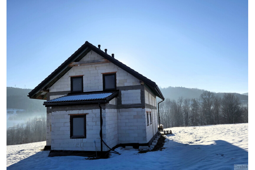 suski, Budz&oacute;w, Dom z widokiem na g&oacute;ry i las Budz&oacute;w 43km od Krakowa