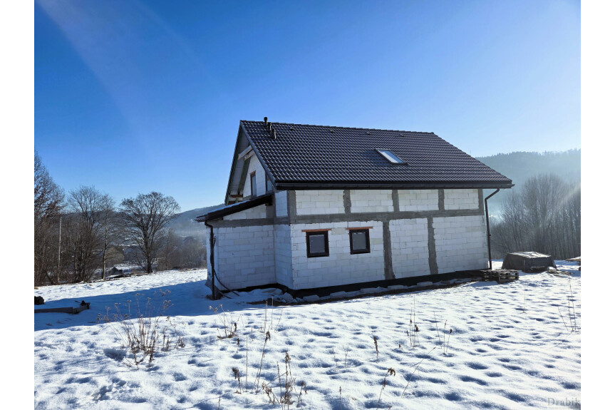 suski, Budz&oacute;w, Dom z widokiem na g&oacute;ry i las Budz&oacute;w 43km od Krakowa