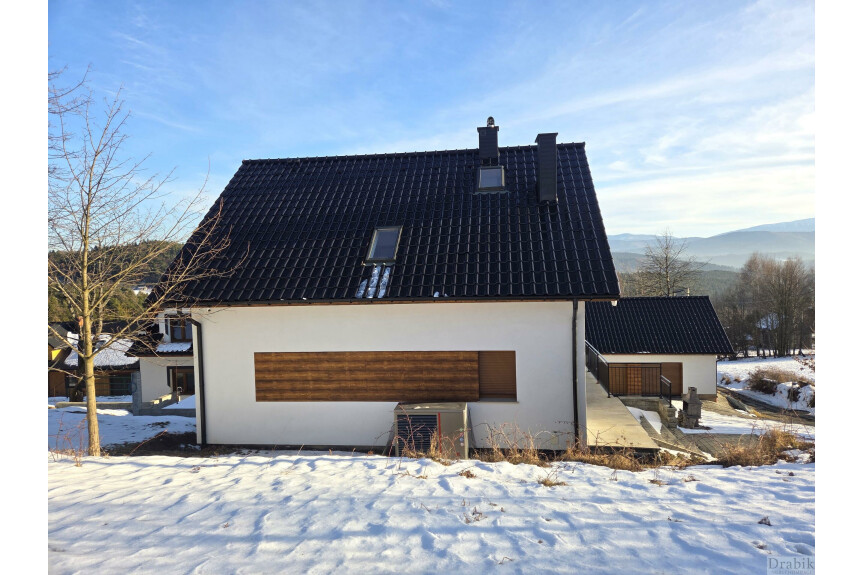 suski, Stryszawa, Krzesz&oacute;w, Kompleks budynk&oacute;w pod biznes lub zamieszkanie ok. Krzeszowa