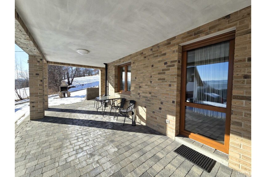 suski, Stryszawa, Krzesz&oacute;w, Kompleks budynk&oacute;w pod biznes lub zamieszkanie ok. Krzeszowa