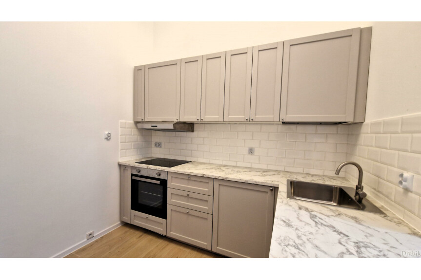 Krak&oacute;w, Stare Miasto, Plac Matejki, Nowe Mieszkanie do wynajęcia Plac Matejki