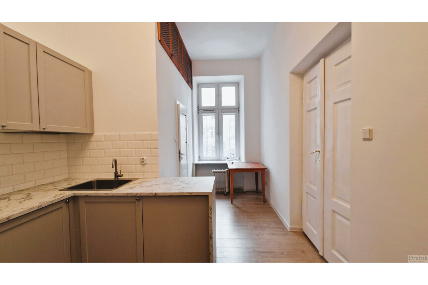 Krak&oacute;w, Stare Miasto, Plac Matejki, Nowe Mieszkanie do wynajęcia Plac Matejki