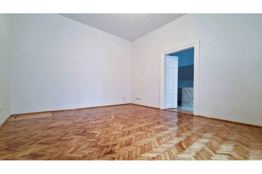 Krak&oacute;w, Stare Miasto, Plac Matejki, Nowe Mieszkanie do wynajęcia Plac Matejki