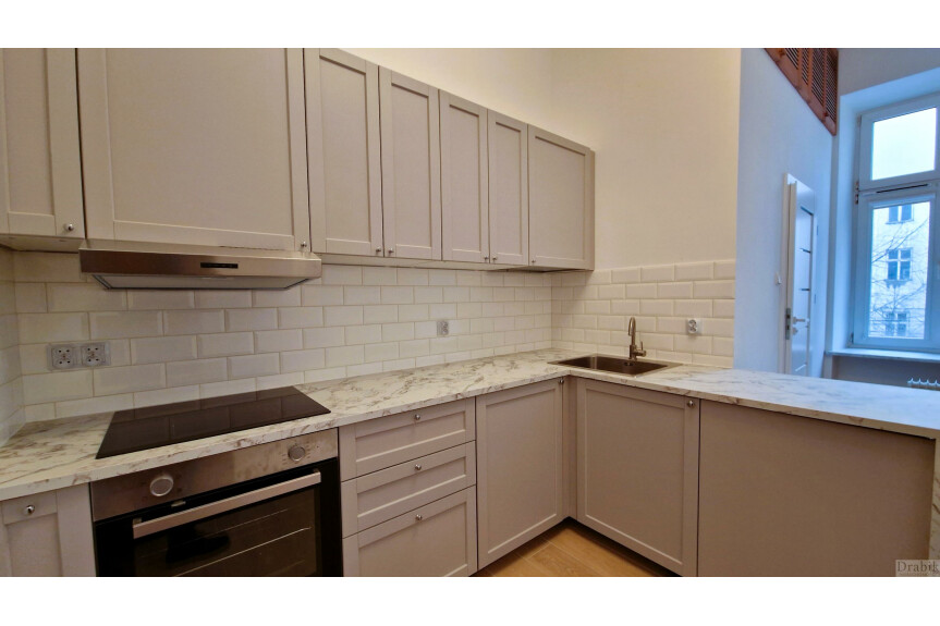 Krak&oacute;w, Stare Miasto, Plac Matejki, Nowe Mieszkanie do wynajęcia Plac Matejki