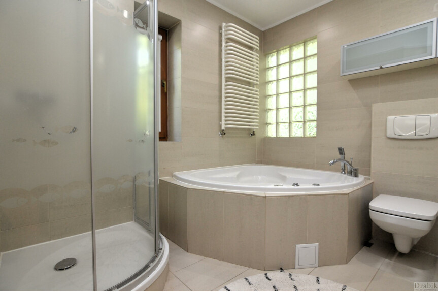 Krak&oacute;w, Wola Justowska, 28 Lipca 1943, W pełni umeblowany dom/Sauna/ 3 łazienki