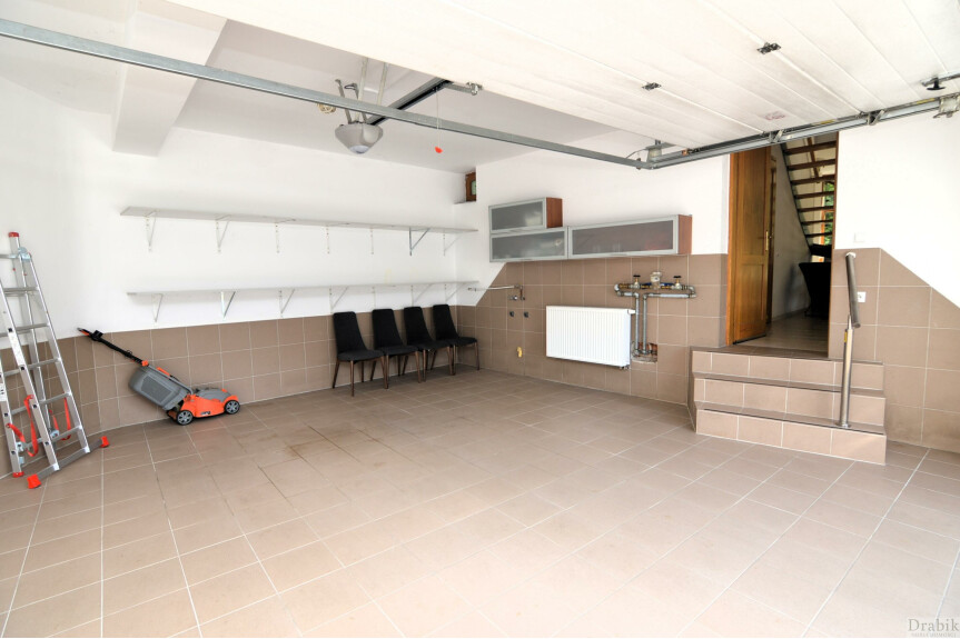 Krak&oacute;w, Wola Justowska, 28 Lipca 1943, W pełni umeblowany dom/Sauna/ 3 łazienki