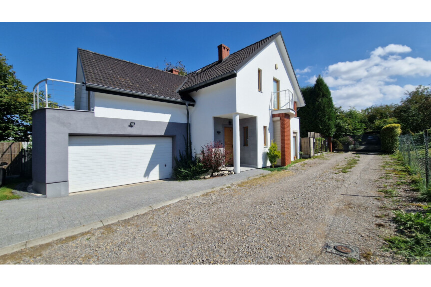 Krak&oacute;w, Wola Justowska, 28 Lipca 1943, W pełni umeblowany dom/Sauna/ 3 łazienki