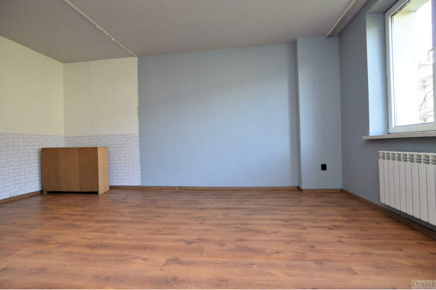 suski, Sucha Beskidzka, osiedle Beskidzkie, Przestronne mieszkanie z loggią os. Beskidzkie