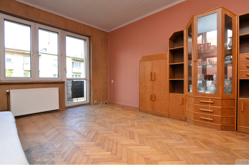 suski, Sucha Beskidzka, osiedle Beskidzkie, Przestronne mieszkanie z loggią os. Beskidzkie