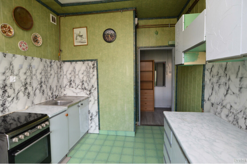 suski, Sucha Beskidzka, osiedle Beskidzkie, Przestronne mieszkanie z loggią os. Beskidzkie