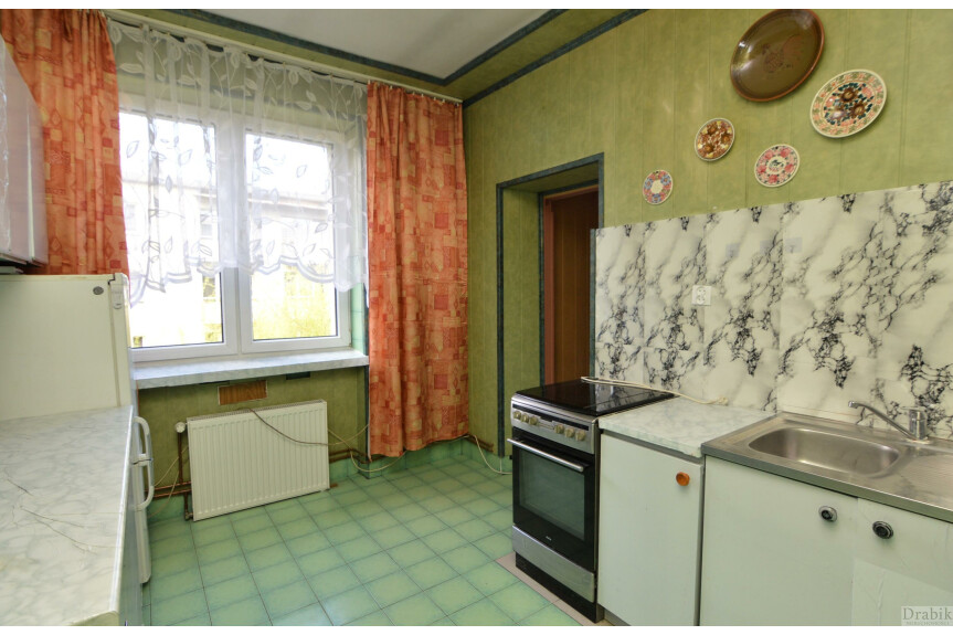 suski, Sucha Beskidzka, osiedle Beskidzkie, Przestronne mieszkanie z loggią os. Beskidzkie