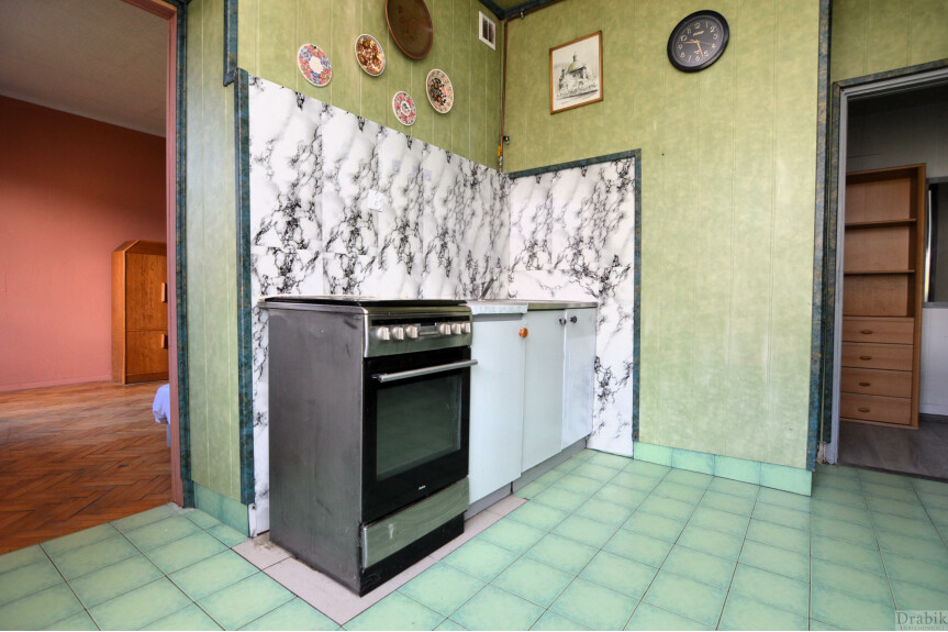 suski, Sucha Beskidzka, osiedle Beskidzkie, Przestronne mieszkanie z loggią os. Beskidzkie