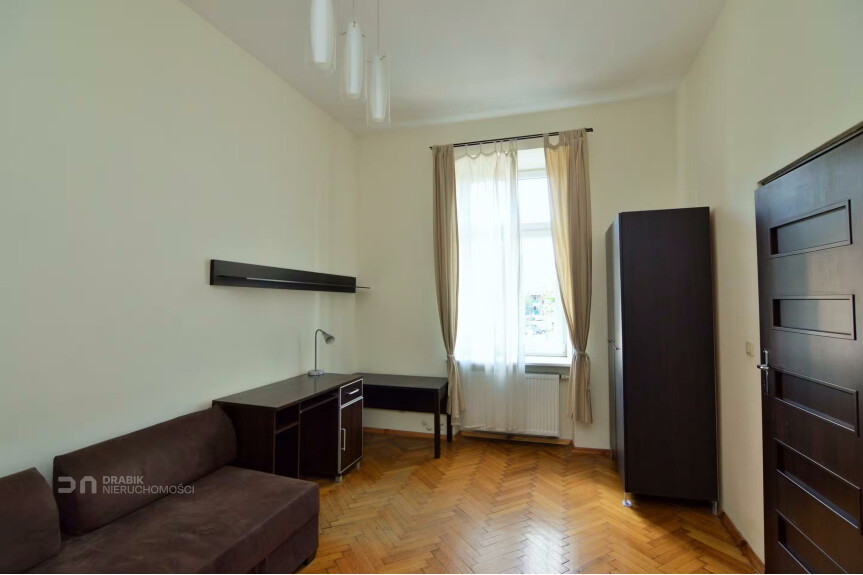 Krak&oacute;w, Grzeg&oacute;rzki, Wesoła, Lubomirskiego, Atrakcyjna kawalerka blisko Galerii Krakowskiej