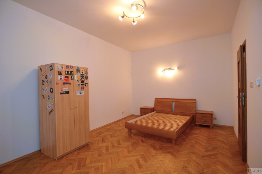 Krak&oacute;w, Stare Miasto, Plac Matejki, 2-pokojowe mieszkanie Stare Miasto Plac Matejki