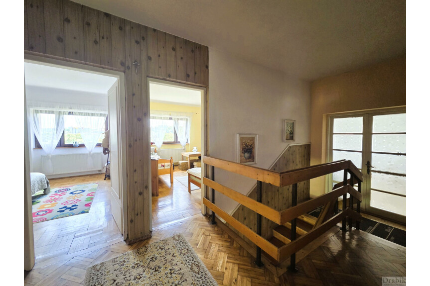 Krak&oacute;w, Bieżan&oacute;w, Mała G&oacute;ra, Połowa domu wolnostojącego// odrębny lokal z księgą// duży ogr&oacute;d