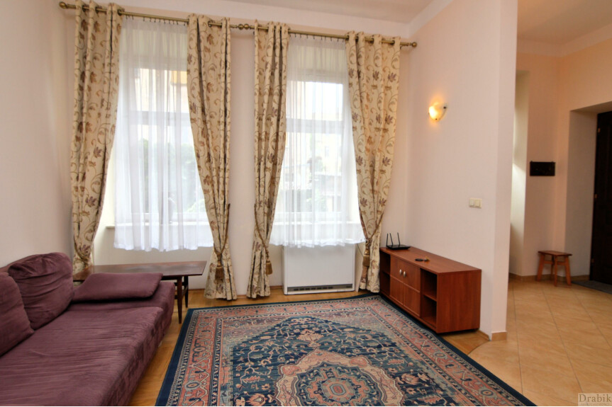 Krak&oacute;w, Stare Miasto, Podzamcze, Studio ok.Wawelu/Equipped furnished studio OldTown