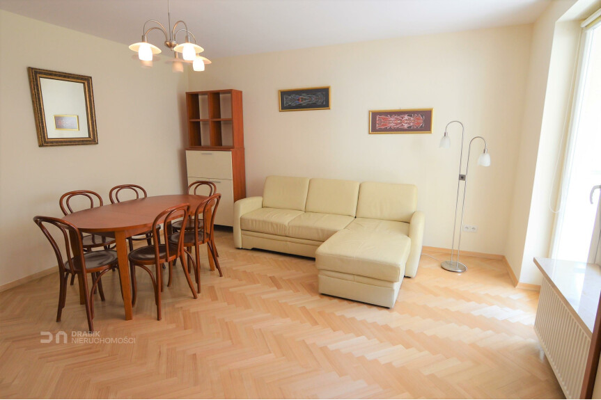 Krak&oacute;w, Grzeg&oacute;rzki, Pola Wincentego, 2 pokojowe mieszkanie z balkonem Gal. Kazimierz Hala Targowa// RENT