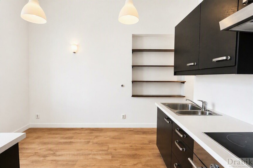 Krak&oacute;w, Grzeg&oacute;rzki, Wesoła, Lubomirskiego, Atrakcyjna kawalerka blisko Galerii Krakowskiej/ RENT